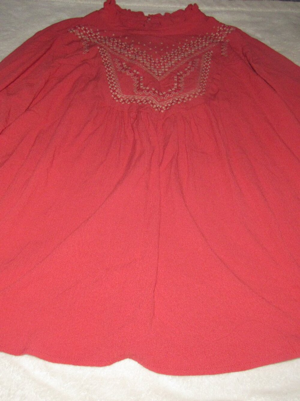 Torrid Coral Orange Embroidered Crinkle Gauze Relaxed Top  Size 0 USED